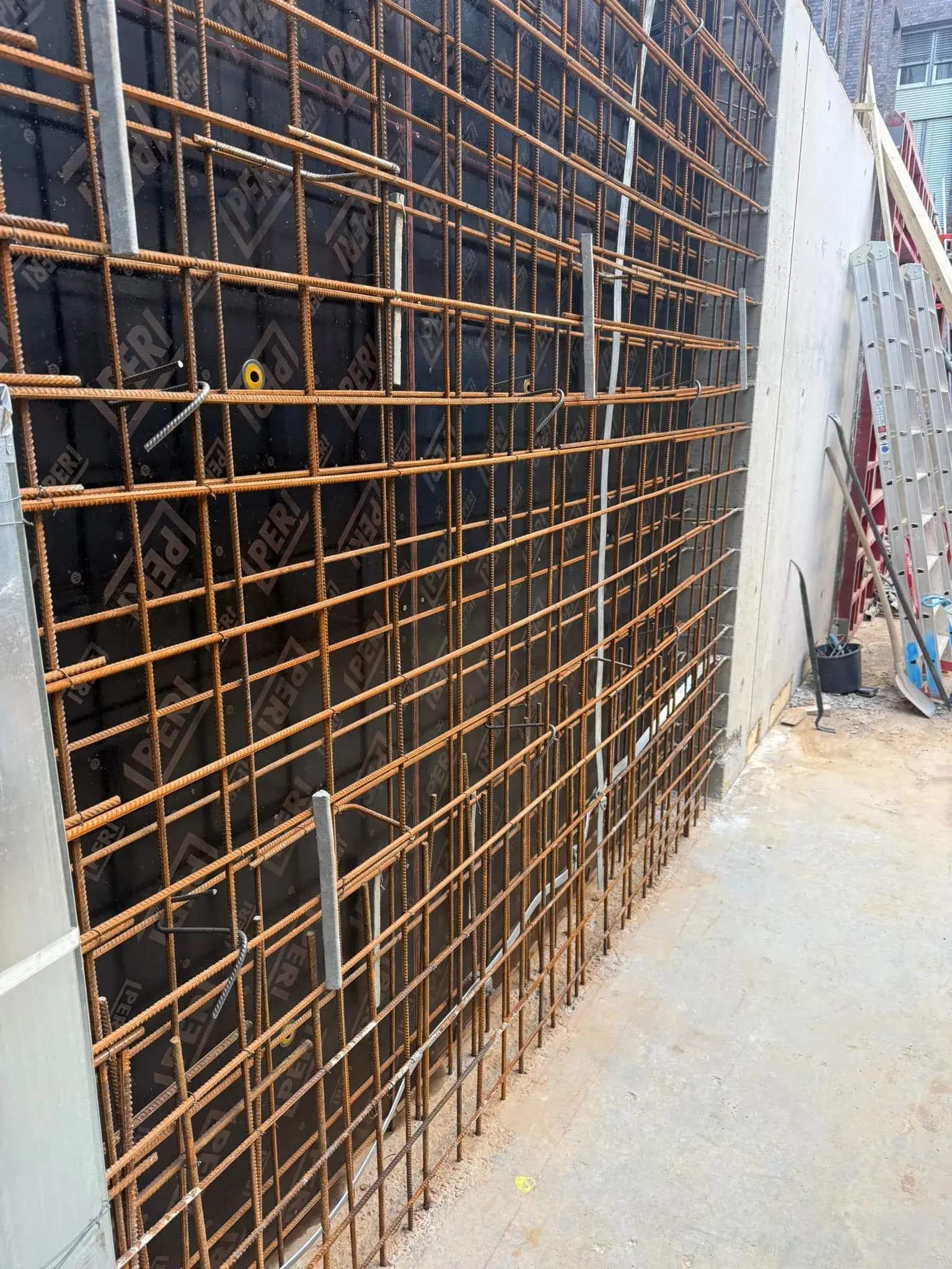 Stahlbetonarbeiten im Rahmen eines Rohbauprojekts